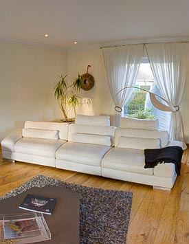 Furnished 5BR House in Coppet